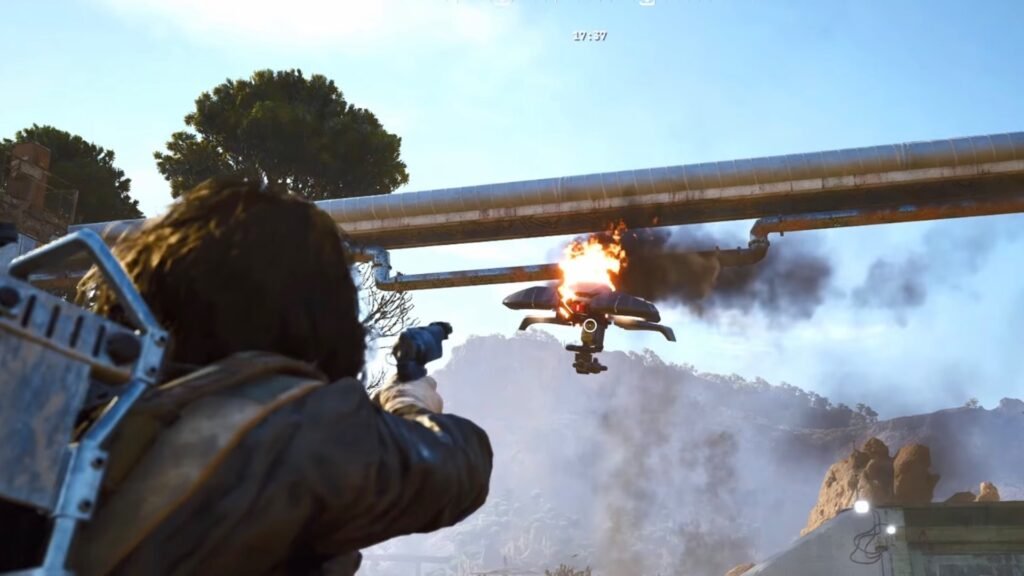 Fighting a Firefly in ARC Raiders.